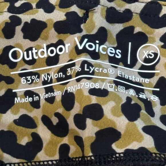 Outdoor Voices Zoom Superform 10” shorts with pocket sz XS NWT MSRP $78 - Picture 5 of 6